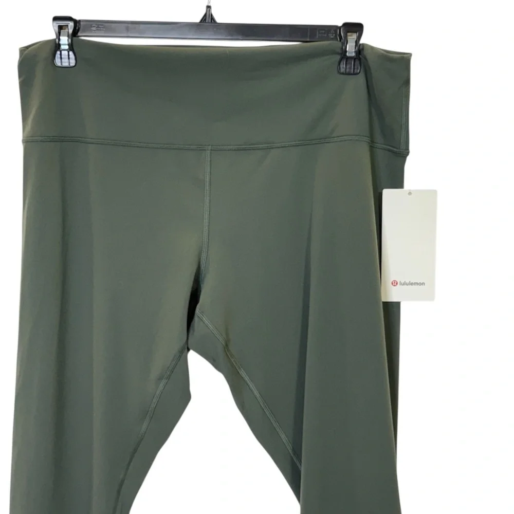 Lululemon Athletica Green Track Pants - Picture 4 of 13